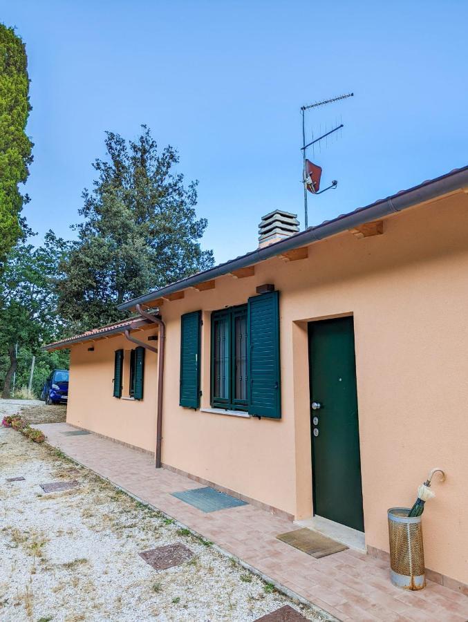 Agriturismo Ardizio 43 Pesaro Luaran gambar